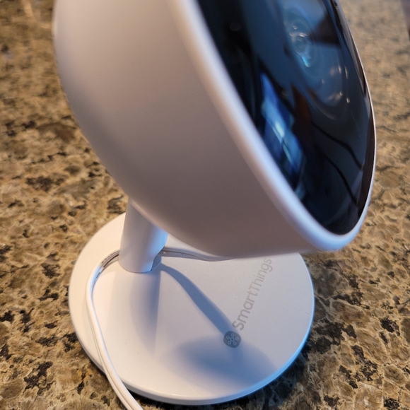 Smart Things Cam - Picture 3 of 5